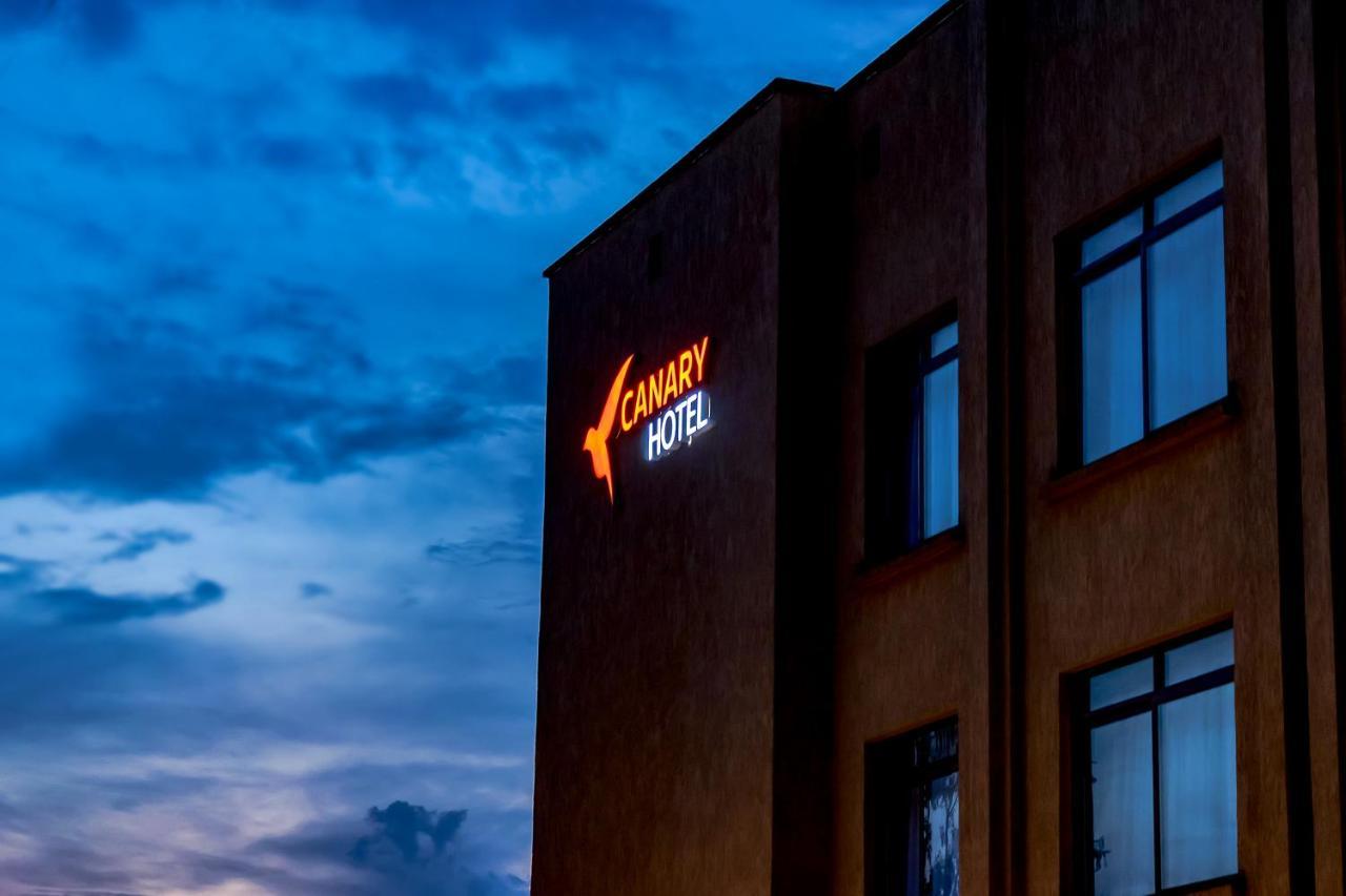 Canary Hotel Kampala Exterior photo