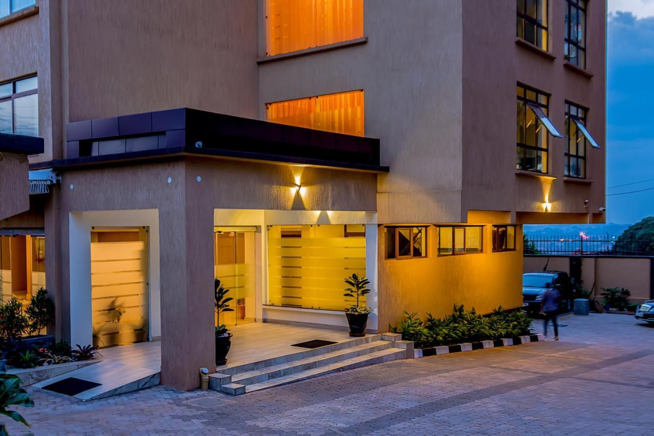 Canary Hotel Kampala Exterior photo